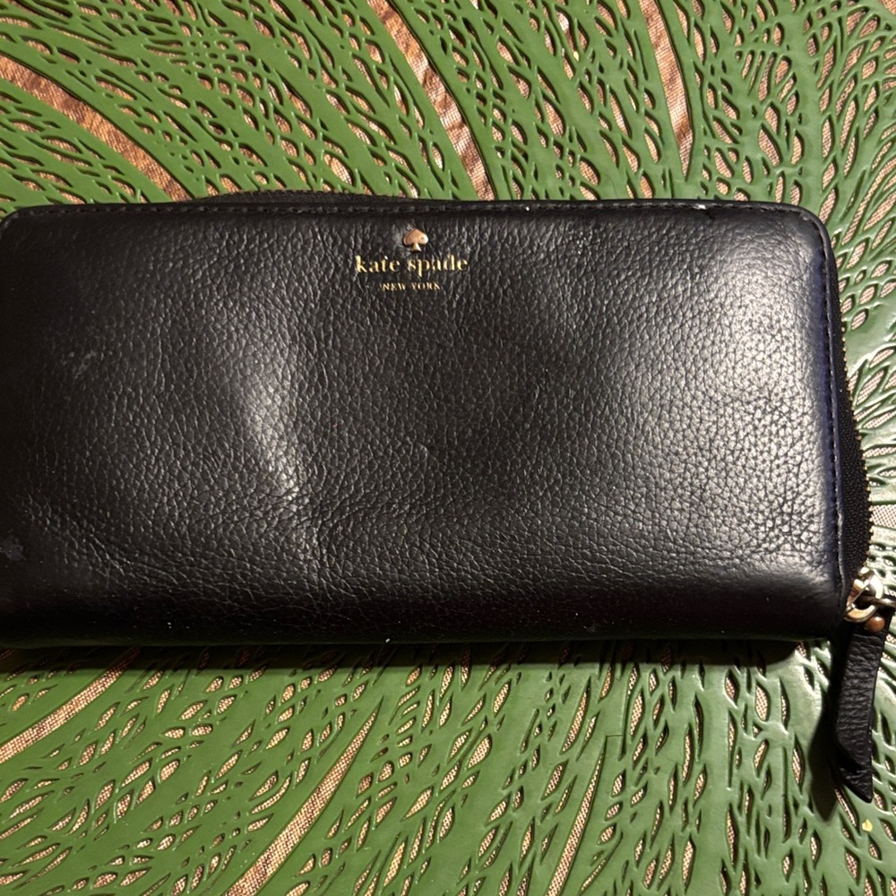 Kate Spade Black Leather Zip Wallet